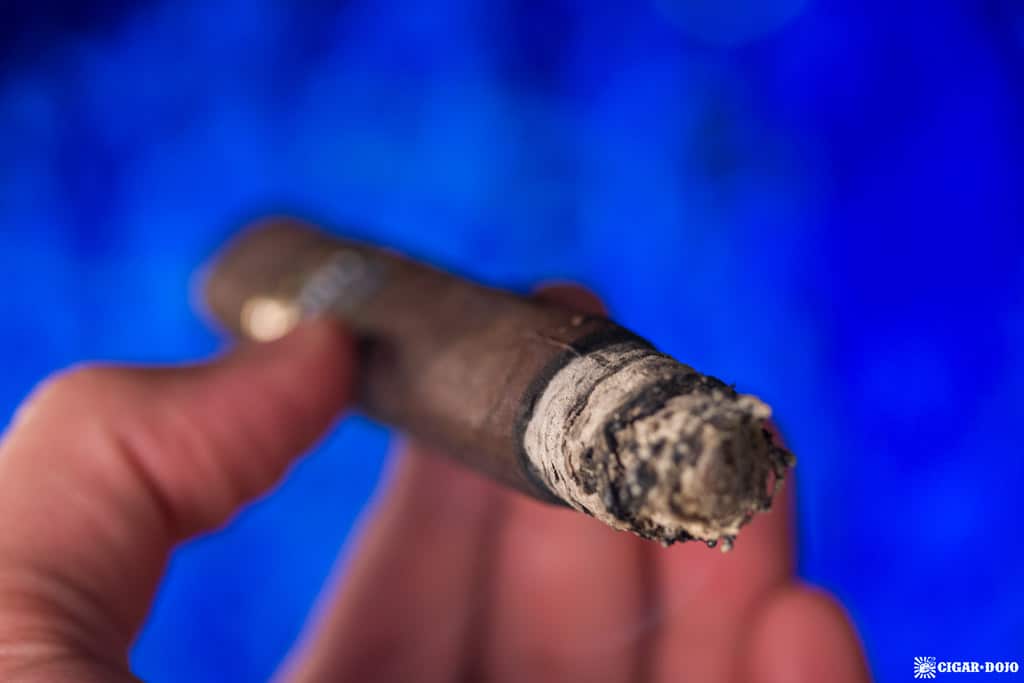 Espinosa 601 Blue Label Maduro Short Churchill cigar smoking