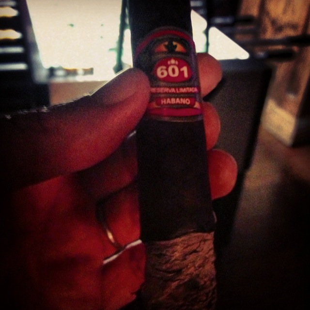 601 Red Label Cigar Review