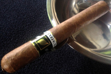 L'Atelier Imports LAT56 cigar
