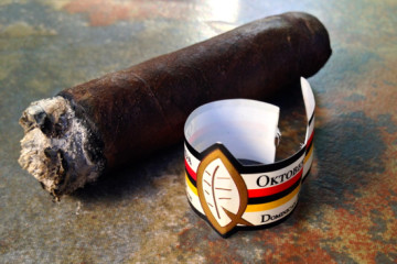 Quesada Oktoberfest Dunkel cigar review