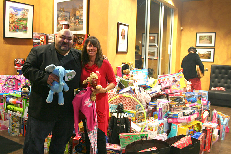 Smoke Inn Toy Drive for Kid's Cancer Foundation