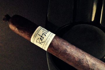 Liga Privada Único Serie Ratzilla cigar review
