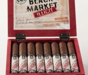 Alec Bradley Black Market Illicit cigar box open
