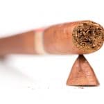 Bombay Tobak Gaaja Maduro Torpedo cigar cut cap