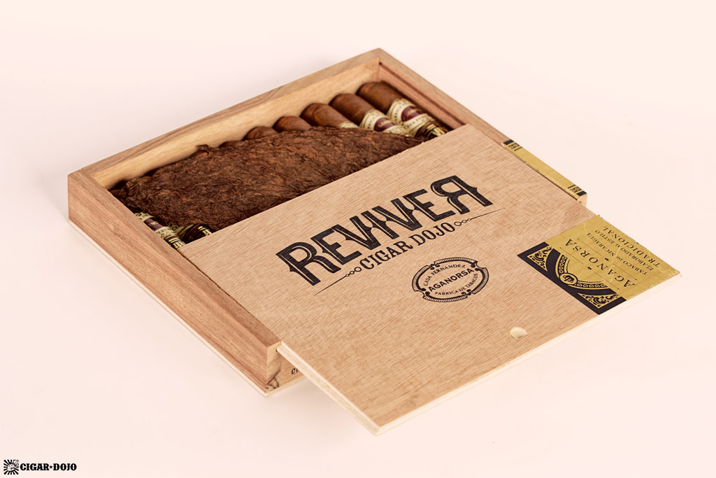 Cigar Dojo Aganorsa Leaf ReviveR box open
