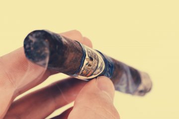 Caldwell Long Live the King MAD MF Corona cigar review