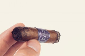 Warped La Relatos The First cigar review