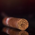 Artesano del Tabaco Viva la Vida Robusto cigar foot