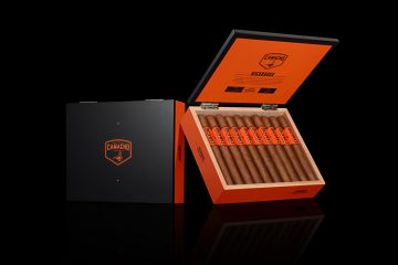 Camacho Nicaragua box open glamour