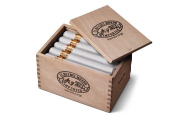 El Rey del Mundo cigars in box