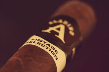 Aladino Habano Vintage Selection Rothschild cigar review