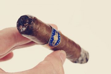 Four Kicks Capa Especial Robusto cigar review