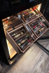 Raching MON800A cigar humidor shelf falling out of humidor