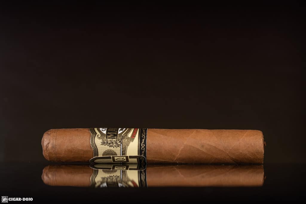 Quesada Casa Magna Connecticut Robusto cigar side view
