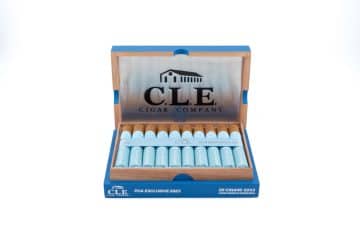 CLE PCA Exclusive 2023 cigar box open