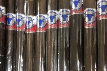Fortaleza y Libre Cigars Intimidador