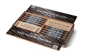 CAO Arcana Thunder Smoke cigar box open