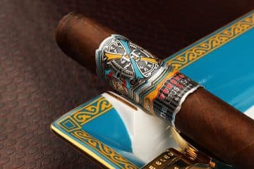 Fuente The OpusX Society Cigar