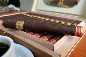 Dunbarton Sobremesa Solita Red cigar announcement