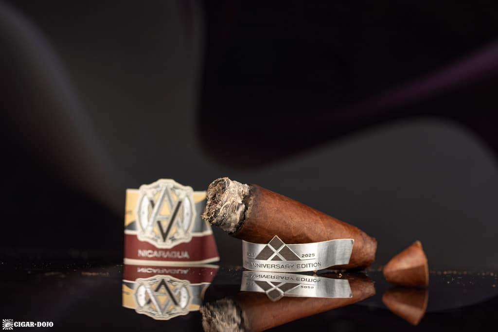 AVO Syncro 10th Anniversary Limited Edition cigar nub finished