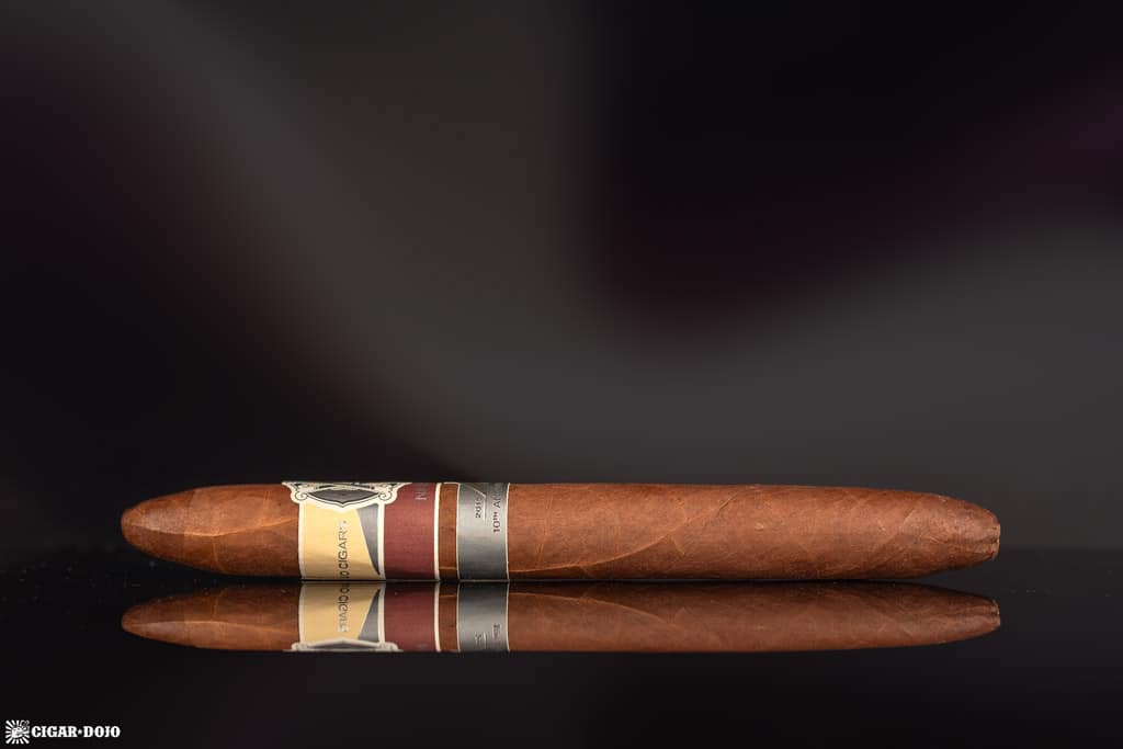 AVO Syncro 10th Anniversary Limited Edition cigar side view