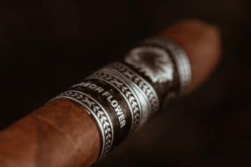 LFD Carbon Flower cigar review